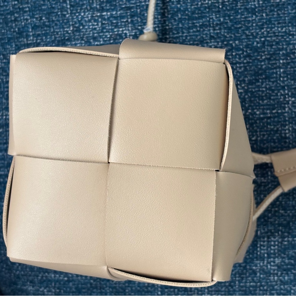 Fashion Brand Company Beige Bucket Backpack price is firm - Picture 4 of 6
